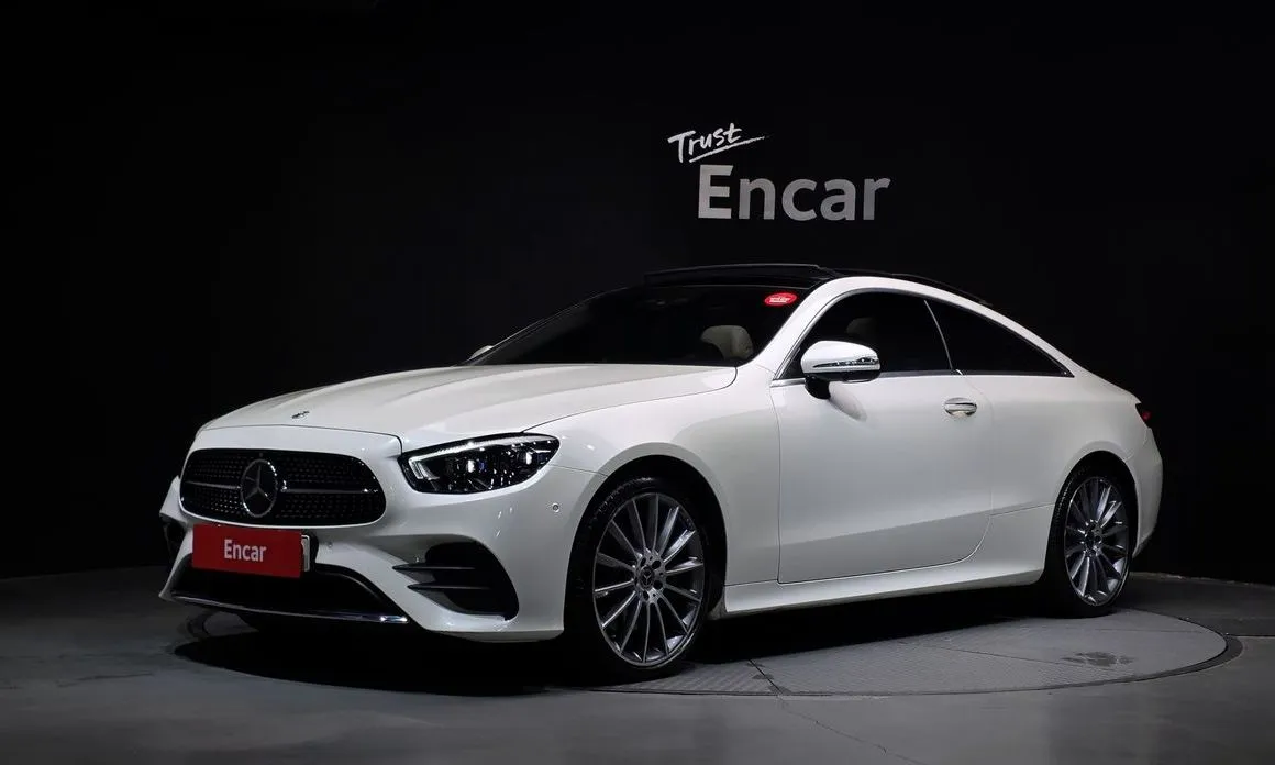 Mercedes-Benz E-Class — фото 1