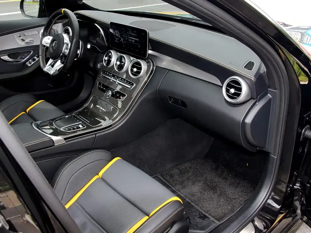 Mercedes-Benz C-Class AMG — фото 10