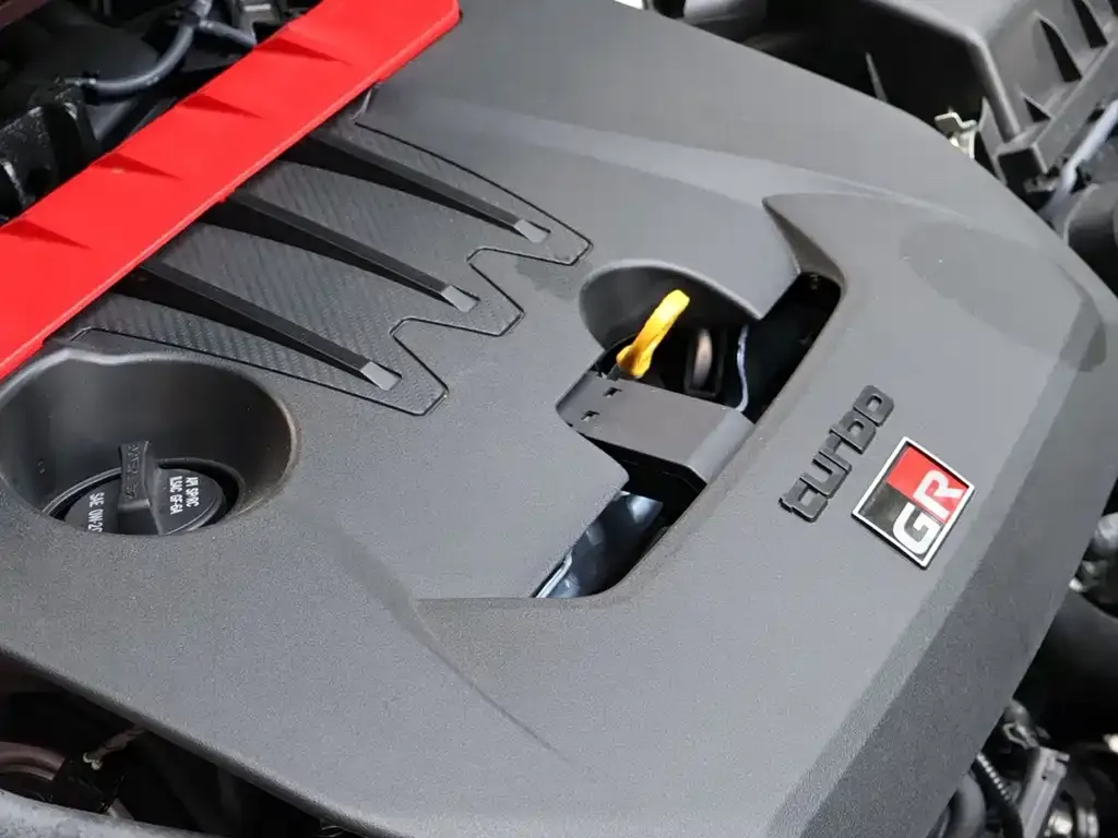 Toyota GR YARIS — фото 10