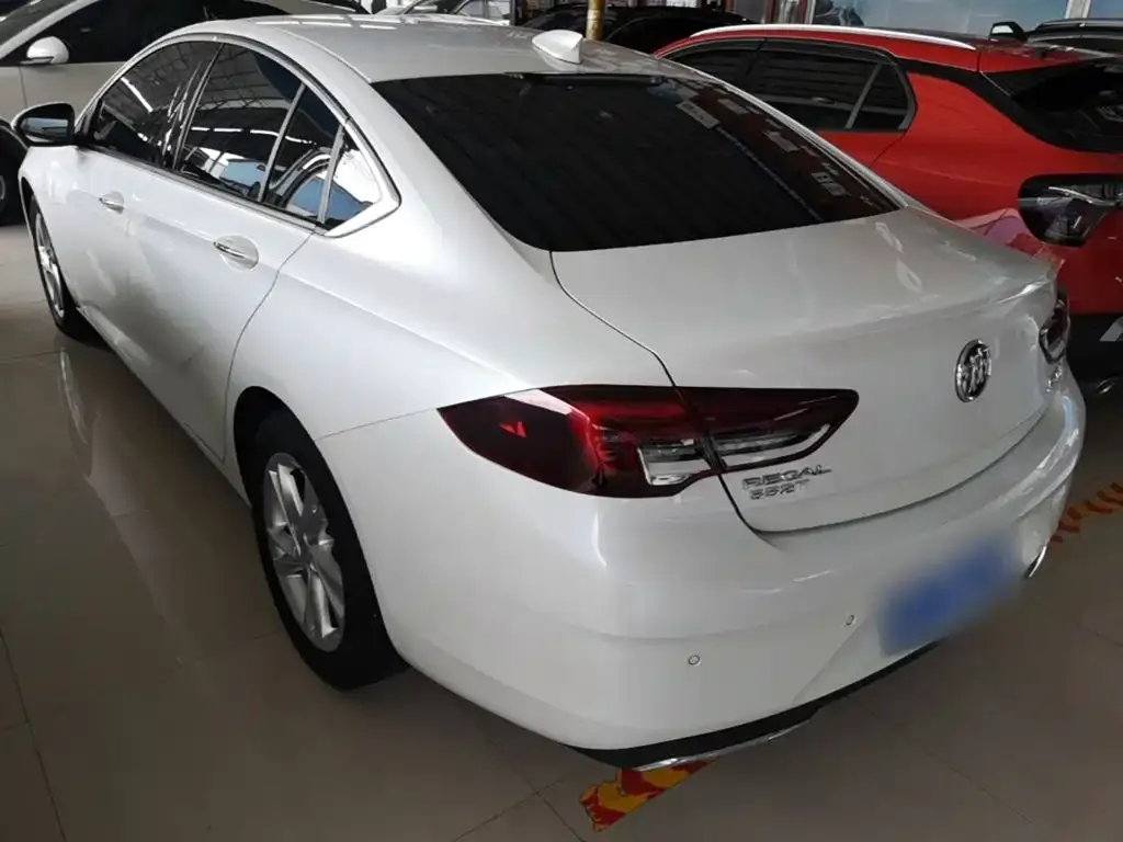 Buick Regal — фото 10