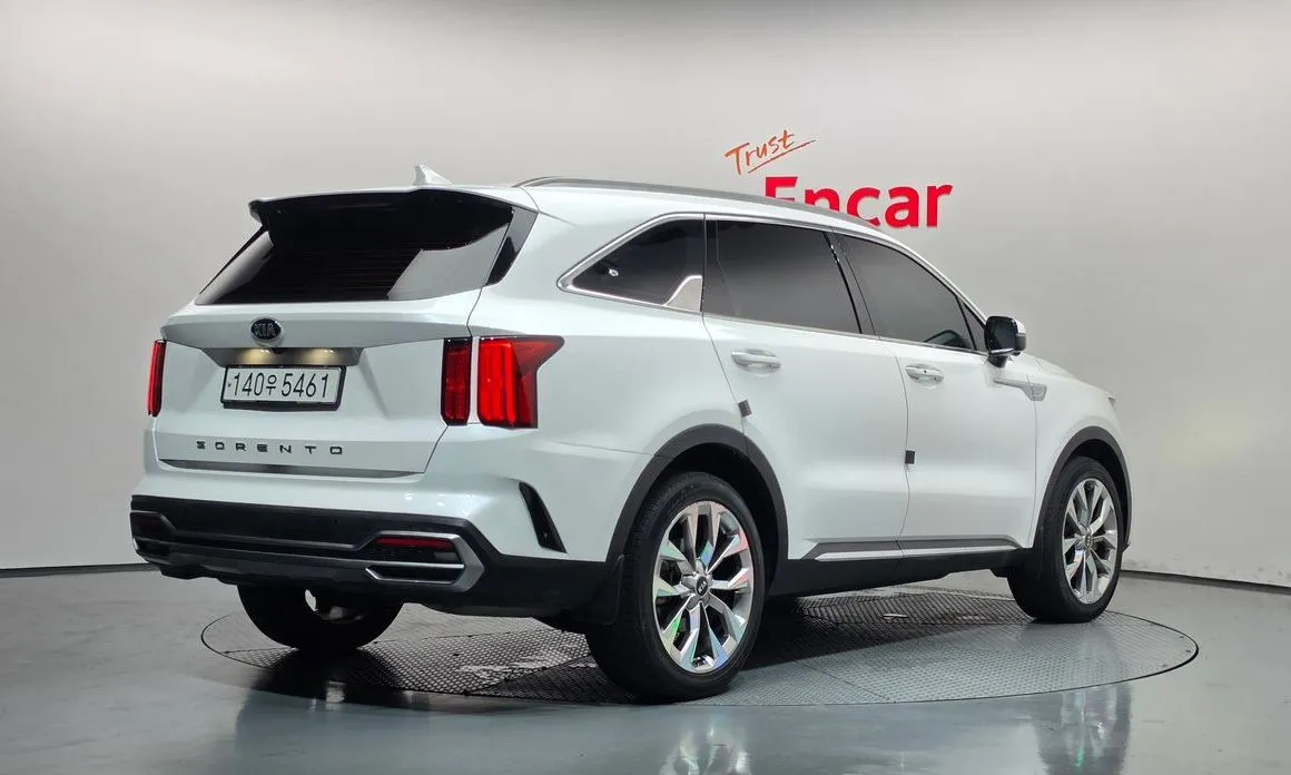 Kia Sorento — фото 5