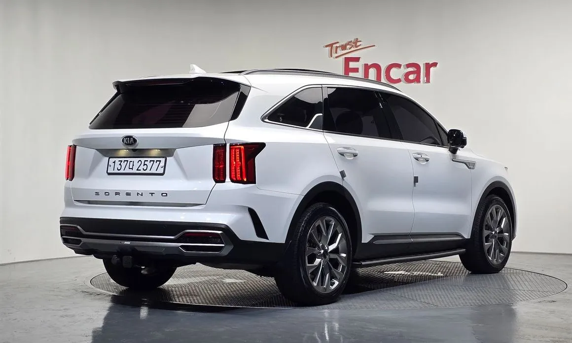 Kia Sorento — фото 5