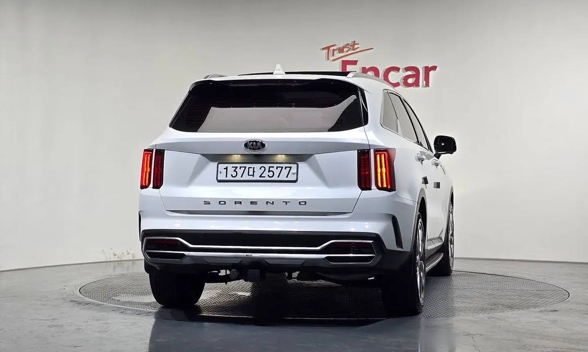 Kia Sorento — фото 6