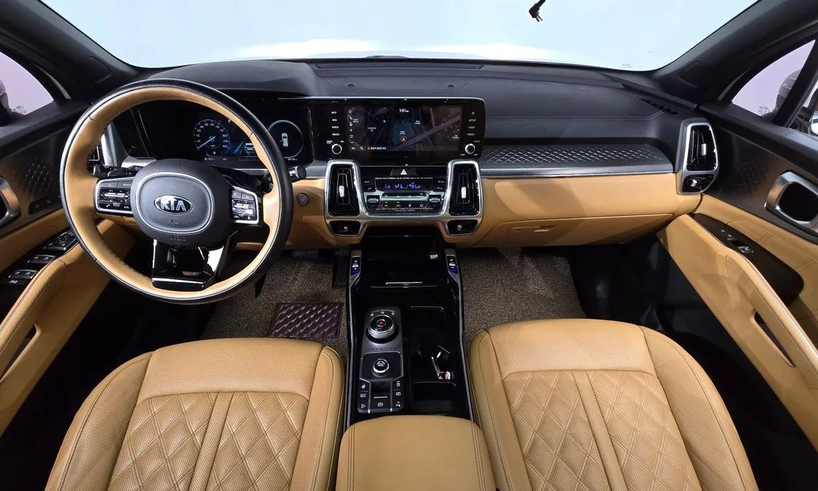 Kia Sorento — фото 7