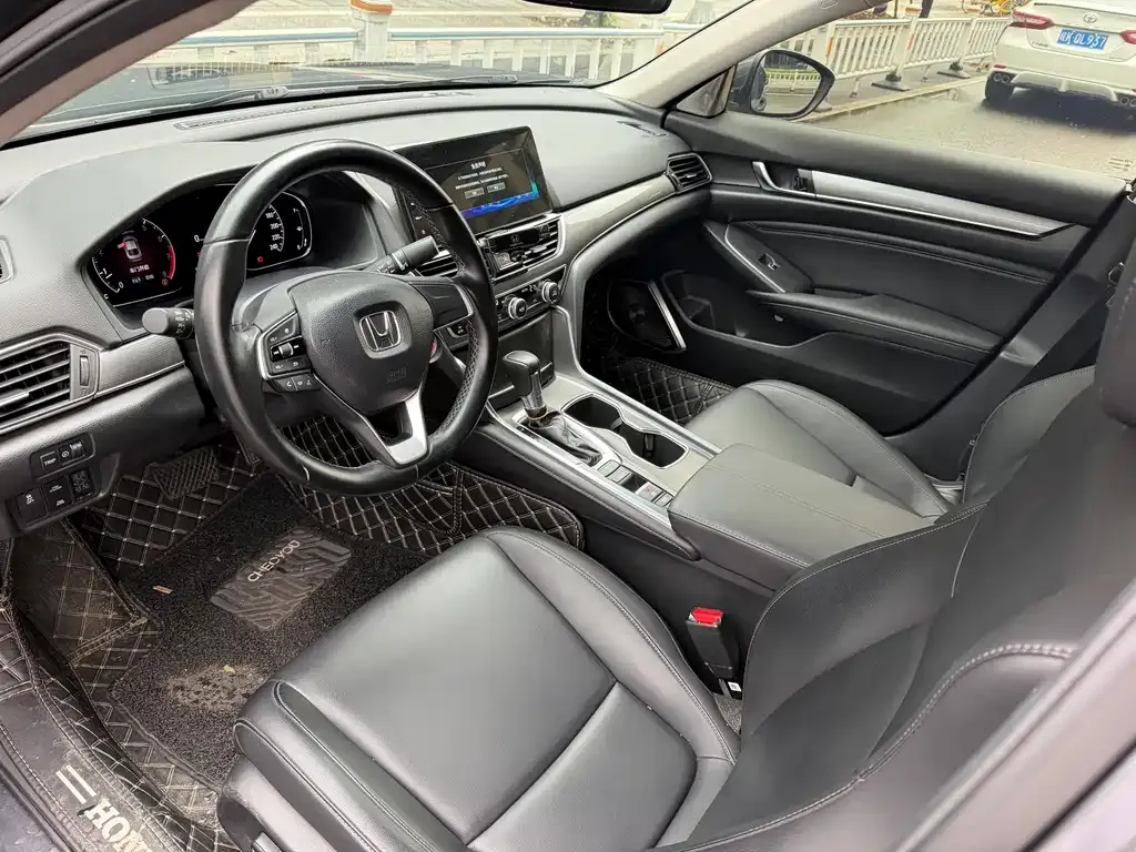Honda Accord — фото 2