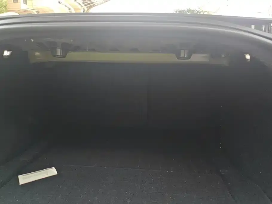 Tesla Model 3 — фото 2