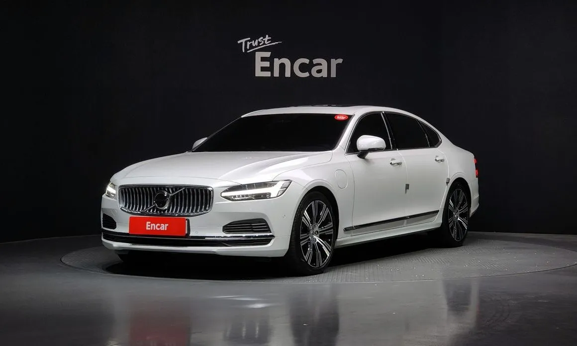 Volvo S90 — фото 1