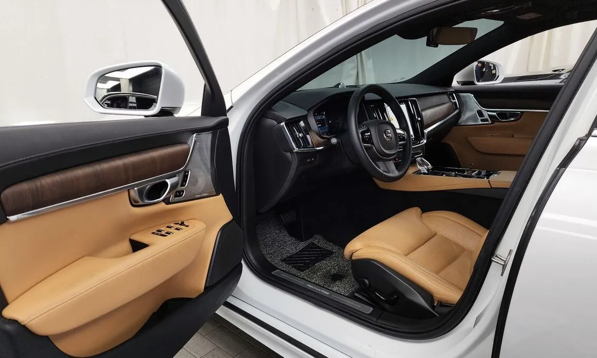 Volvo S90 — фото 8