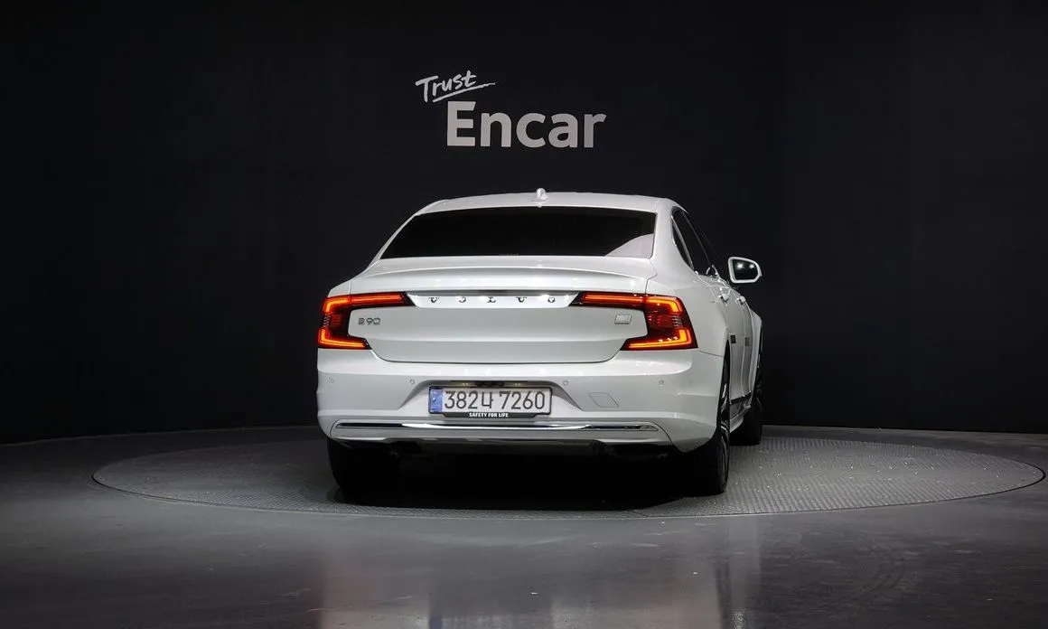 Volvo S90 — фото 2