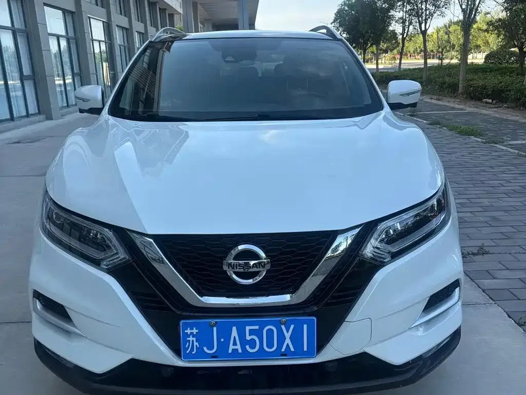 Nissan Qashqai — фото 7