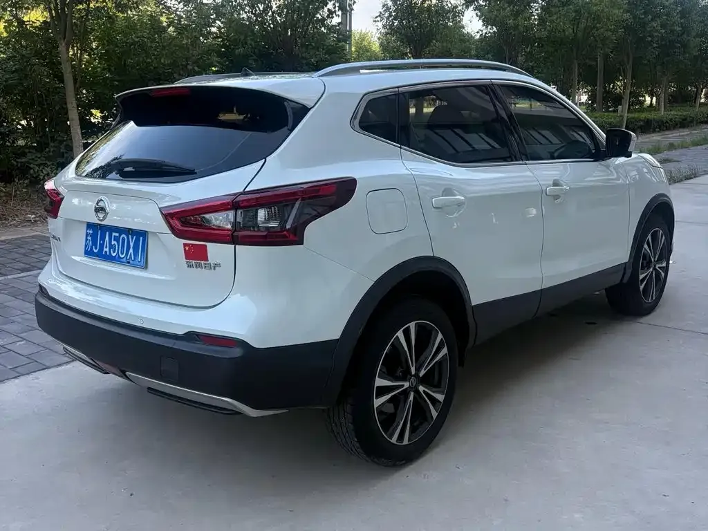 Nissan Qashqai — фото 6