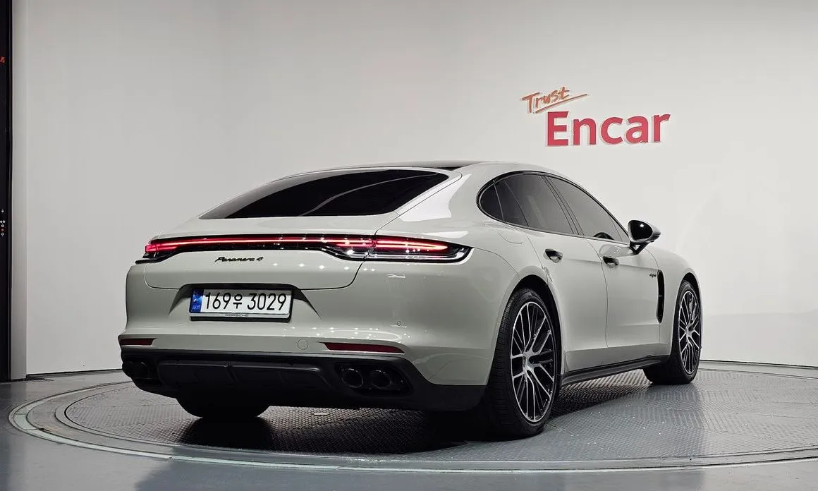 Porsche Panamera — фото 5