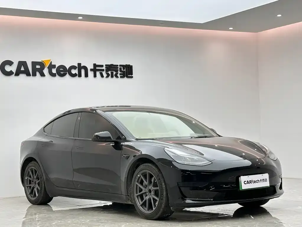 Tesla Model 3 — фото 3