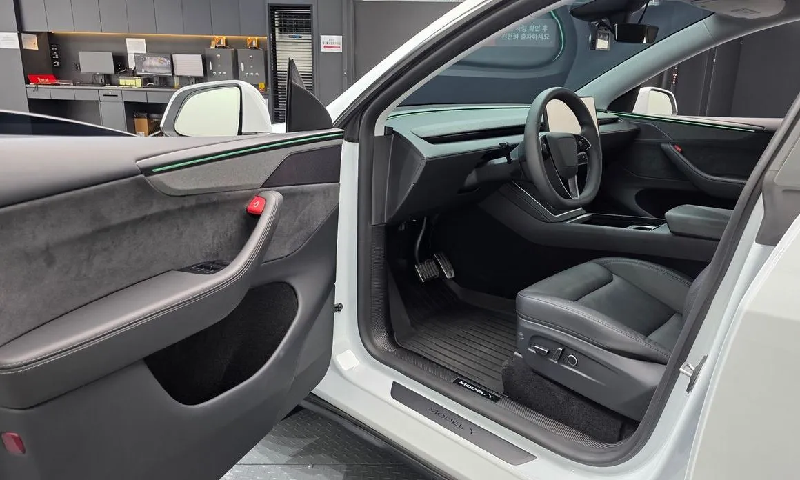 Tesla Model Y — фото 9