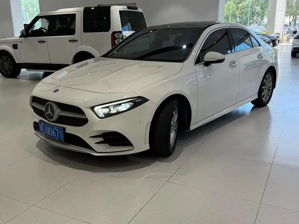 Mercedes-Benz A-Class — фото 1