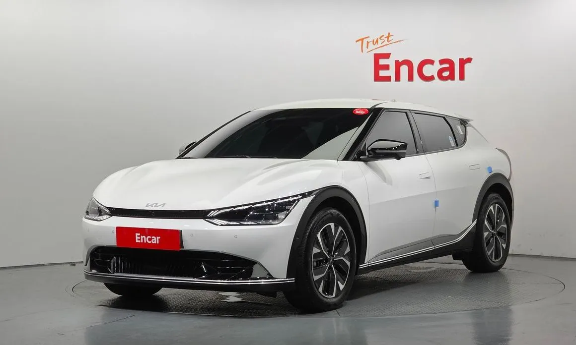 Kia EV6 — фото 1