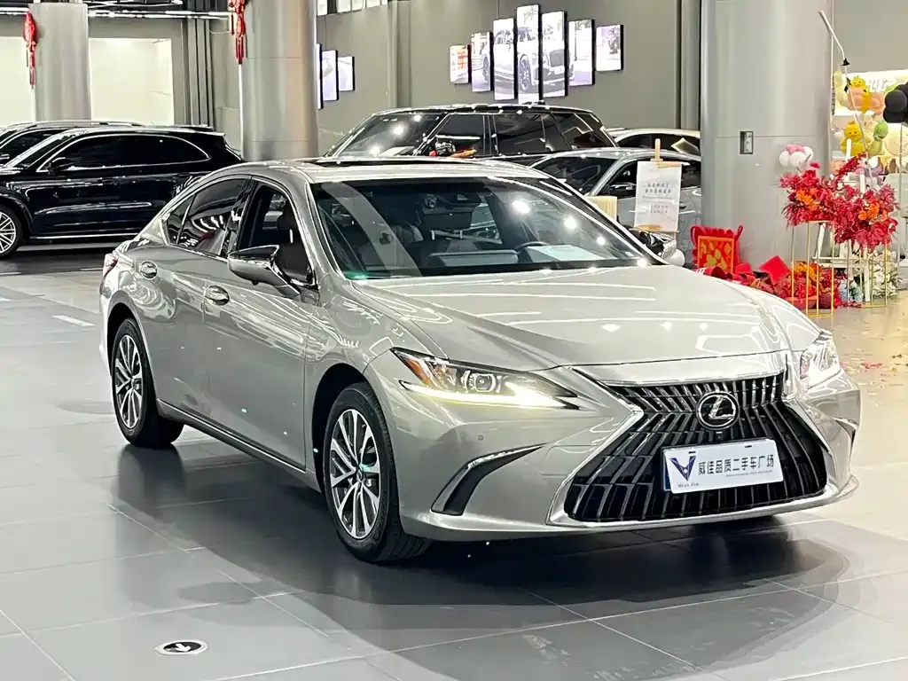 Lexus ES — фото 6