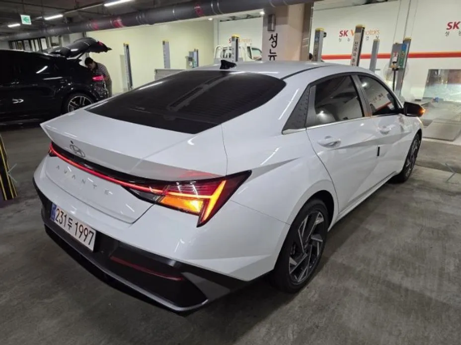 Hyundai AVANTE — фото 5