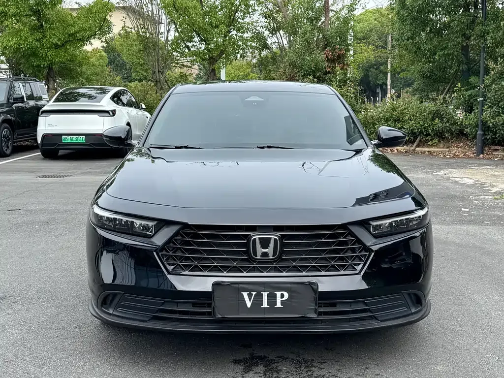 Honda Accord — фото 10