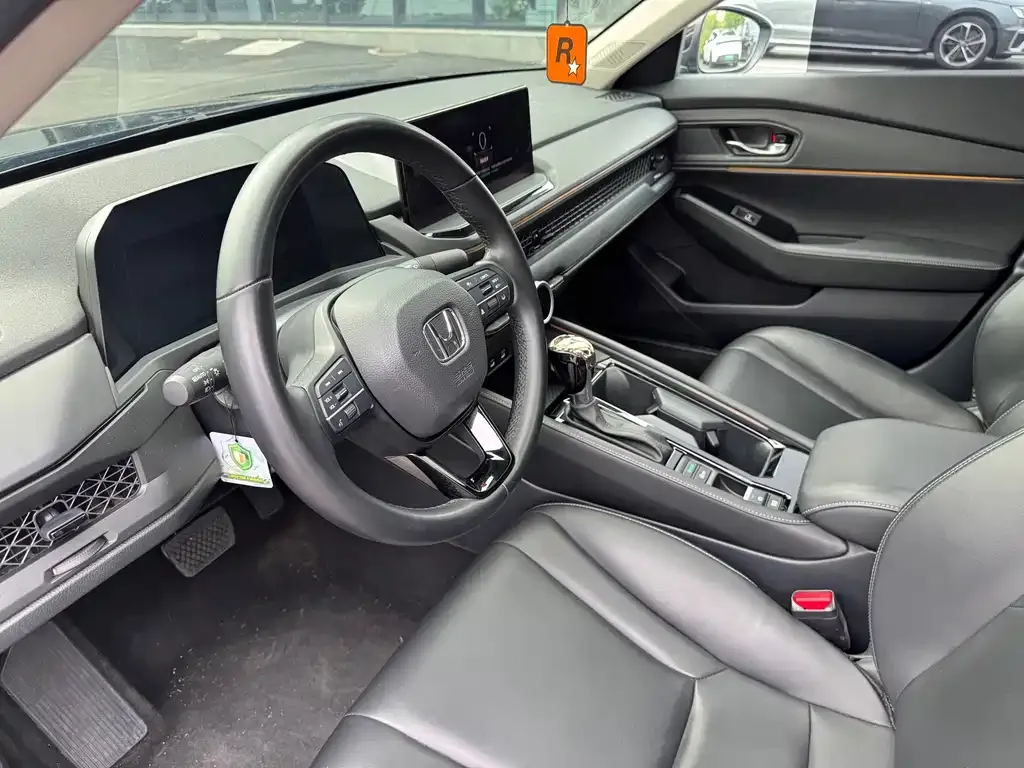 Honda Accord — фото 4