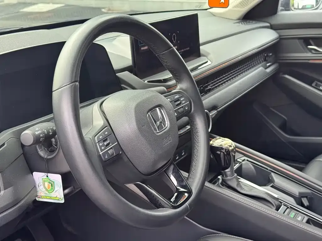 Honda Accord — фото 6