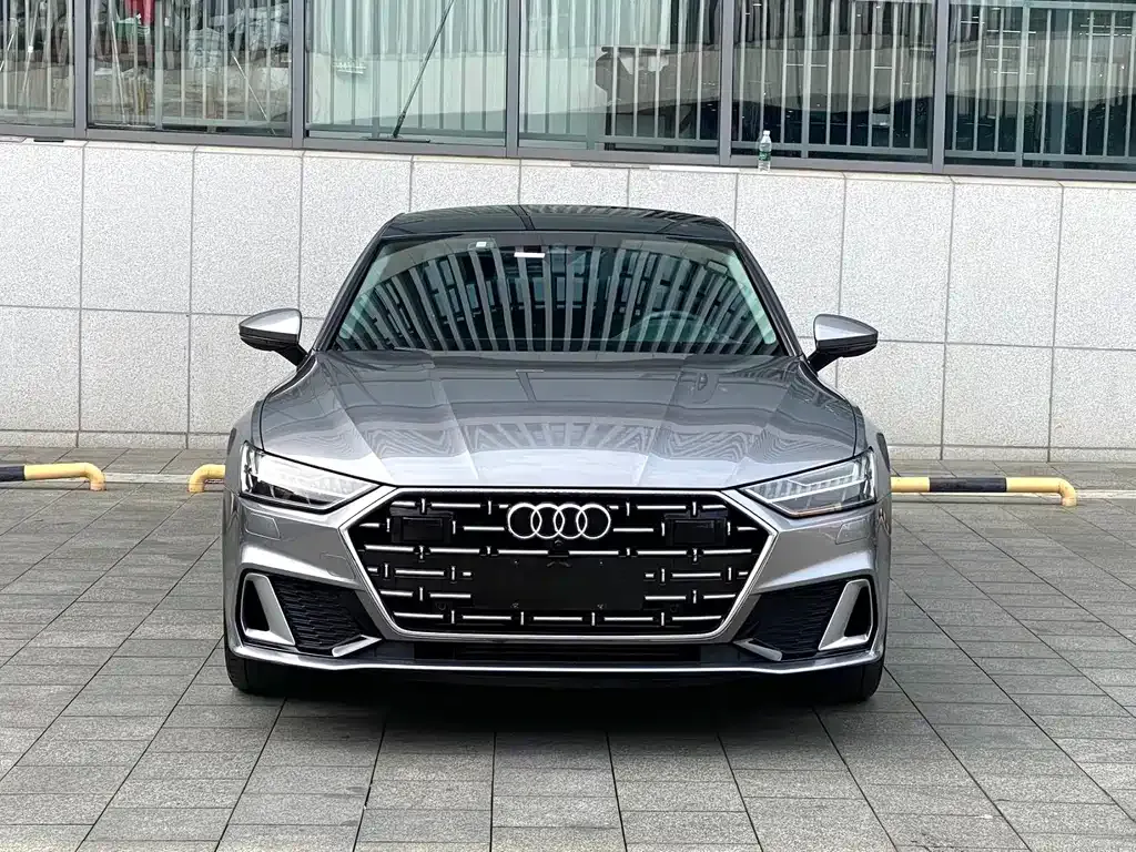 Audi A7L — фото 9