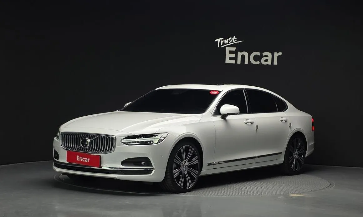 Volvo S90 — фото 1