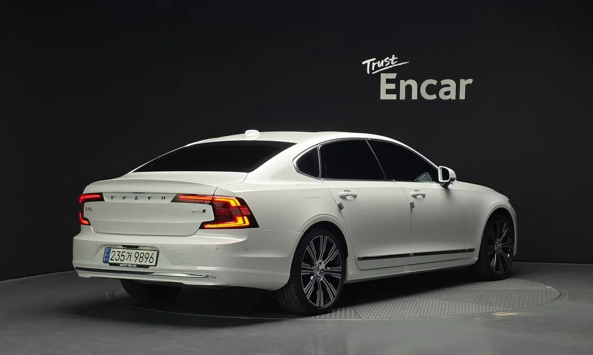 Volvo S90 — фото 6