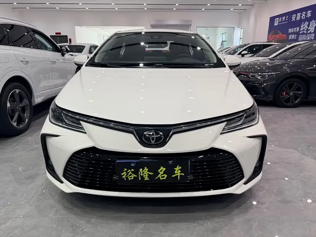 Toyota Corolla — фото 3
