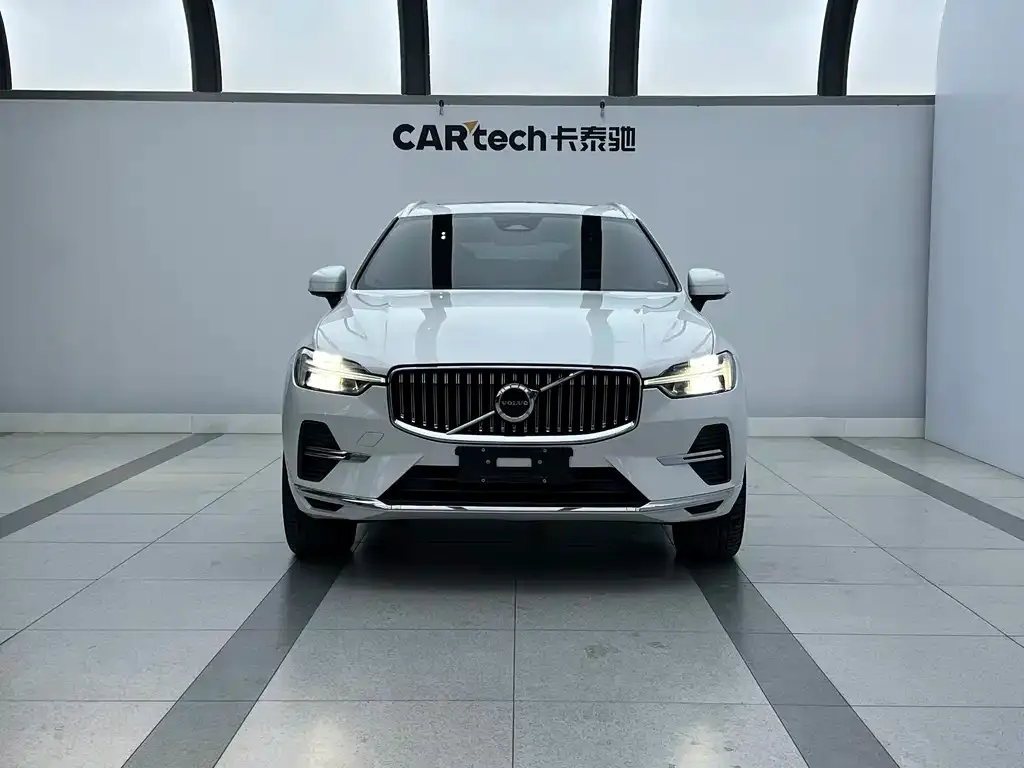 Volvo XC60 — фото 3