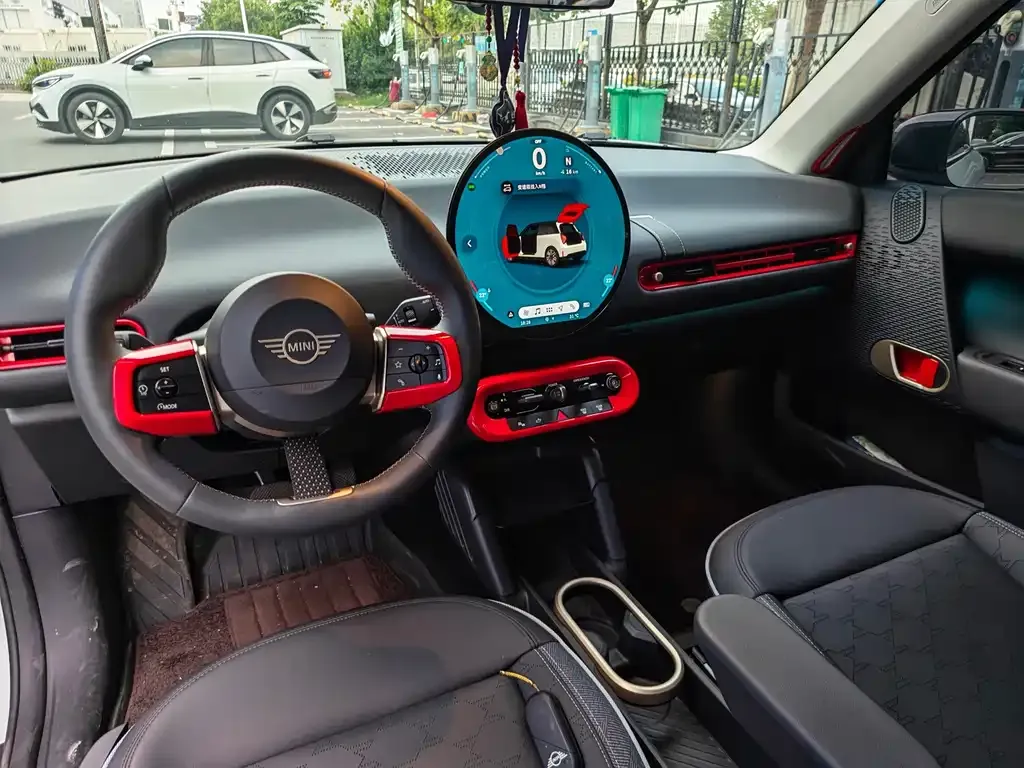MINI Cooper EV — фото 8