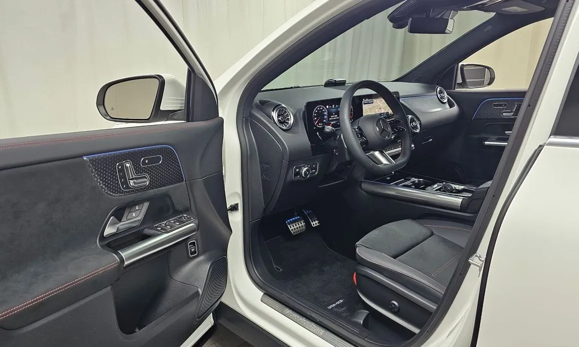 Mercedes-Benz GLA-Class — фото 10