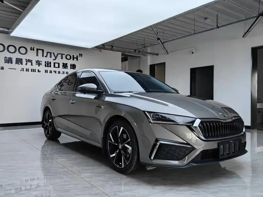 Skoda Octavia — фото 8