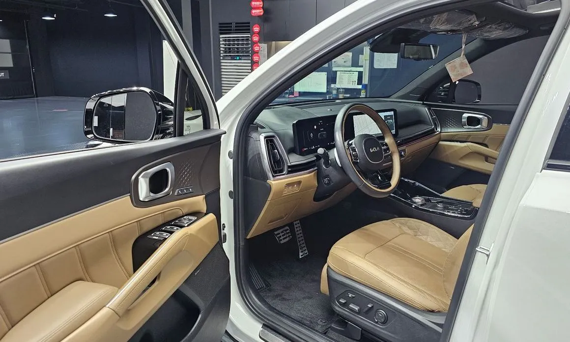 Kia Sorento — фото 7