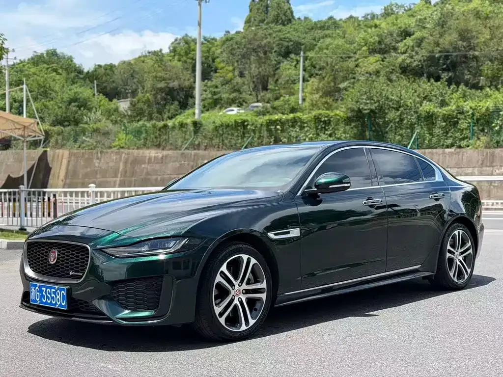 Jaguar XEL — фото 1