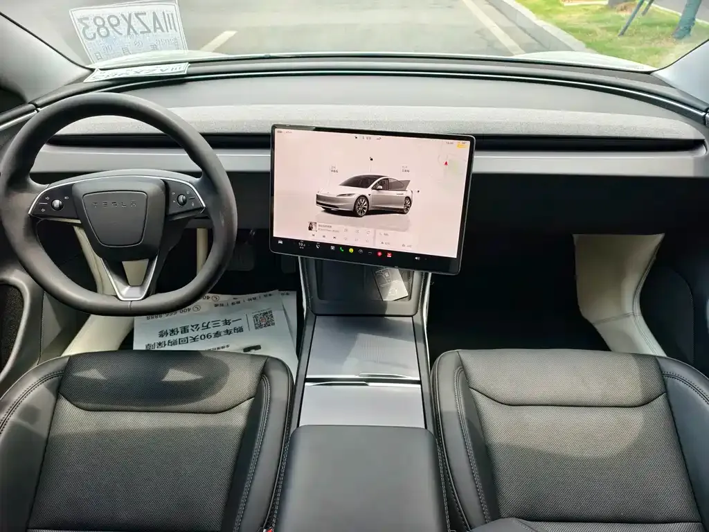 Tesla Model 3 — фото 7