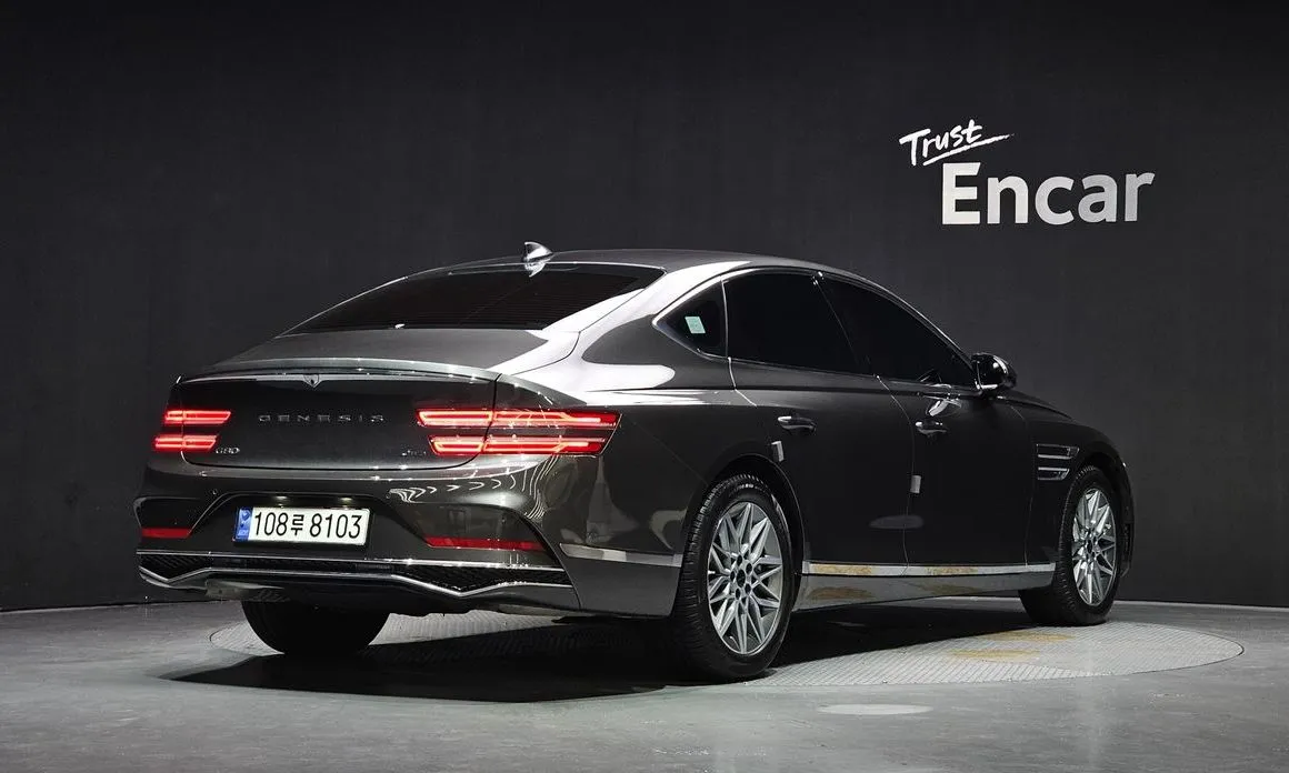 Genesis G80 — фото 9