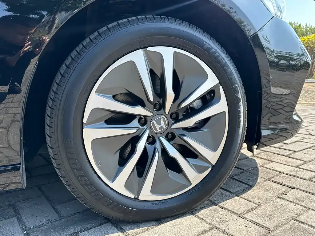 Honda Inspire — фото 6