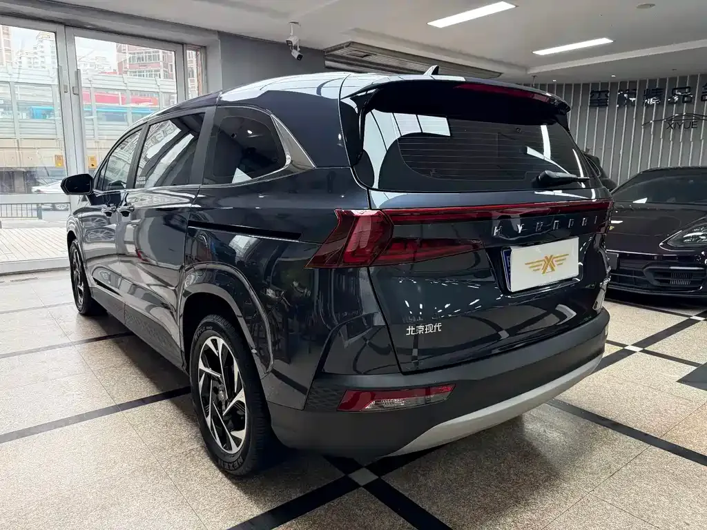 Hyundai Custo — фото 9