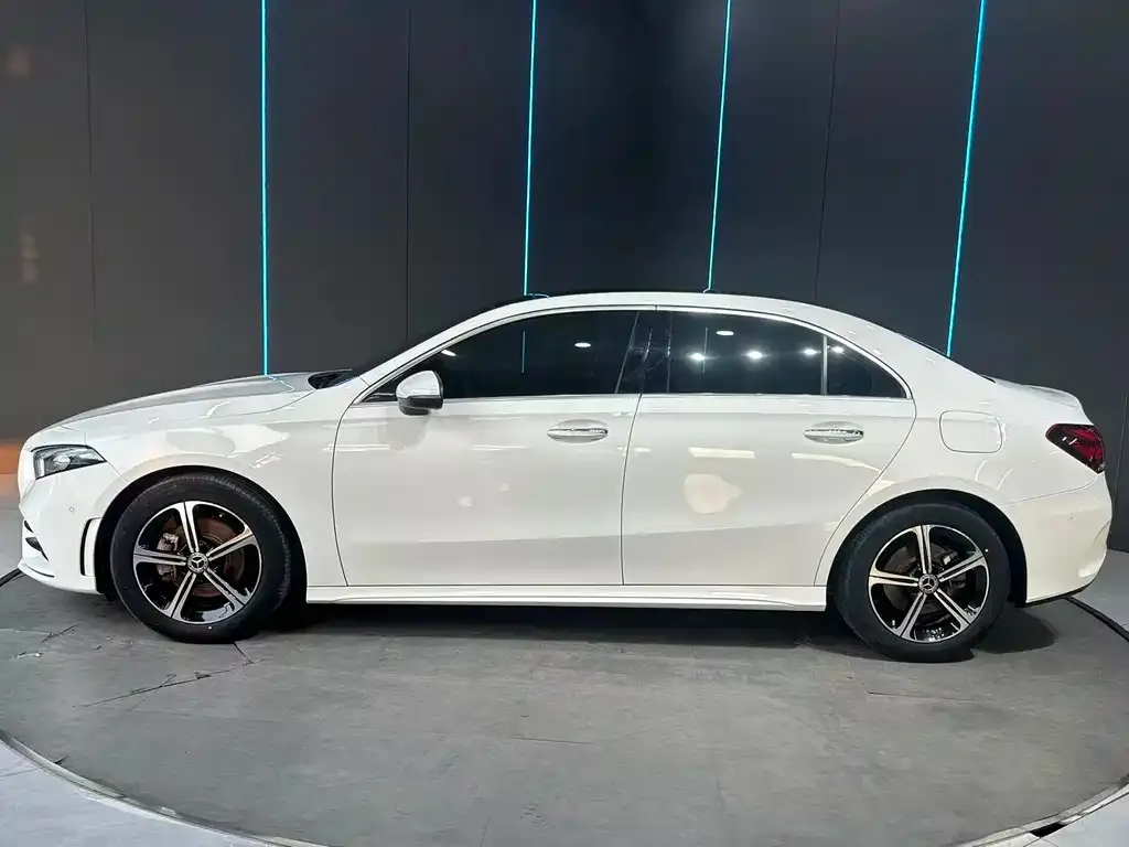 Mercedes-Benz A-Class — фото 3