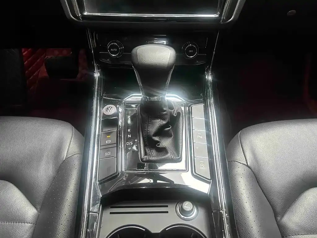 Volkswagen Phideon — фото 4