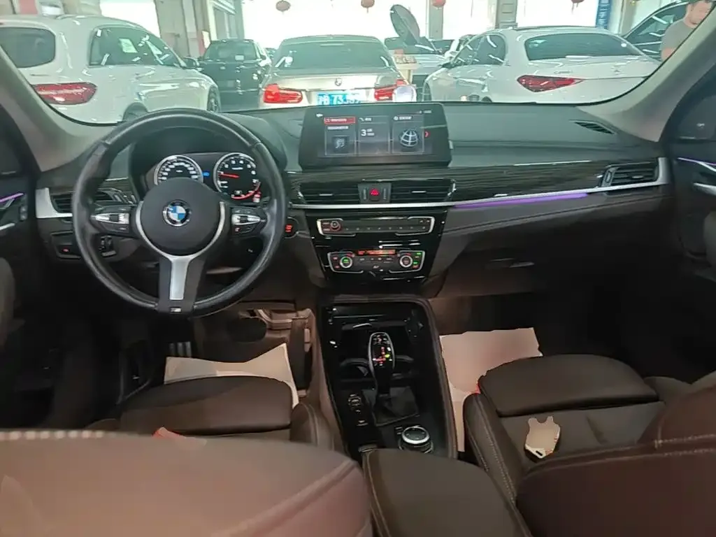 BMW X1 — фото 9