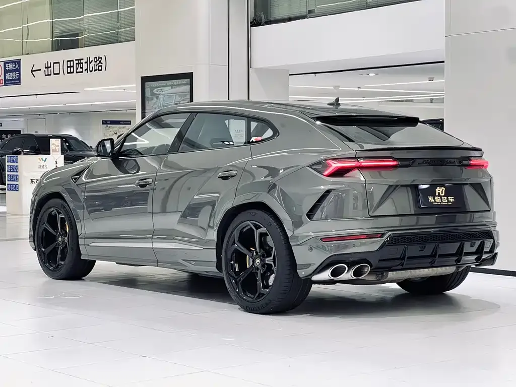 Lamborghini Urus — фото 3