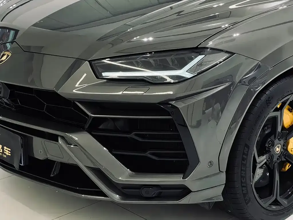 Lamborghini Urus — фото 5