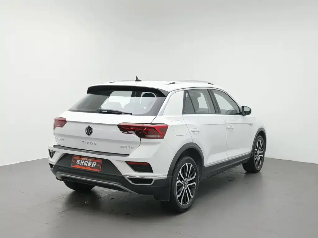 Volkswagen T-Roc — фото 7