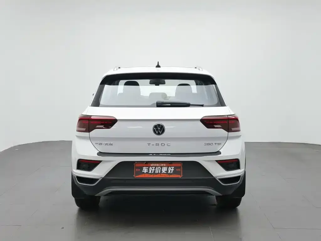 Volkswagen T-Roc — фото 6