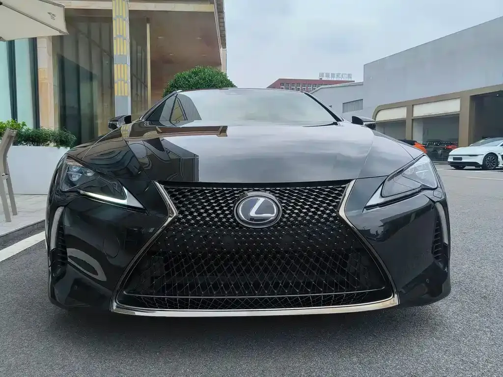 Lexus LC — фото 1