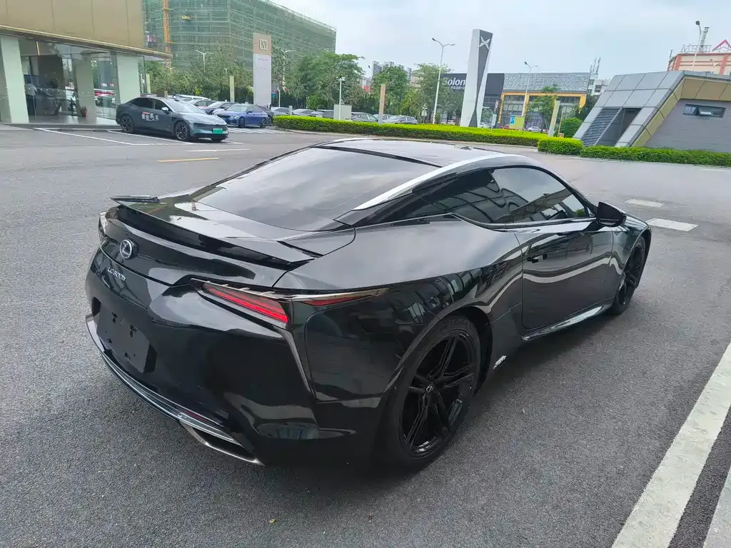 Lexus LC — фото 9