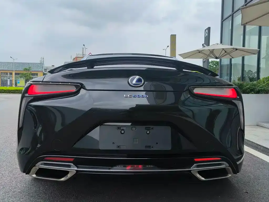 Lexus LC — фото 10
