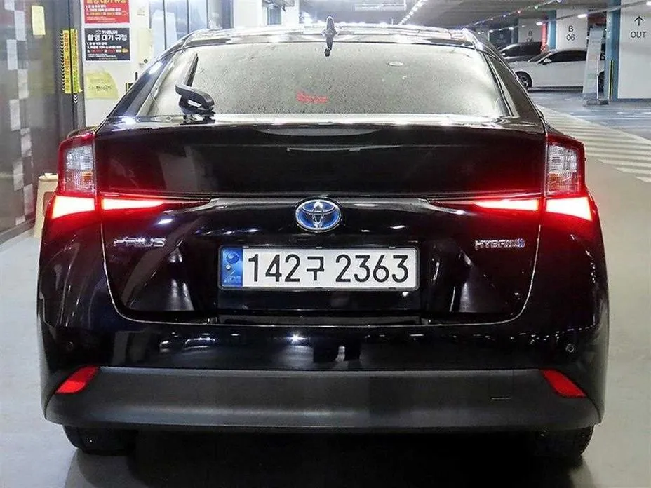 Toyota Prius — фото 8